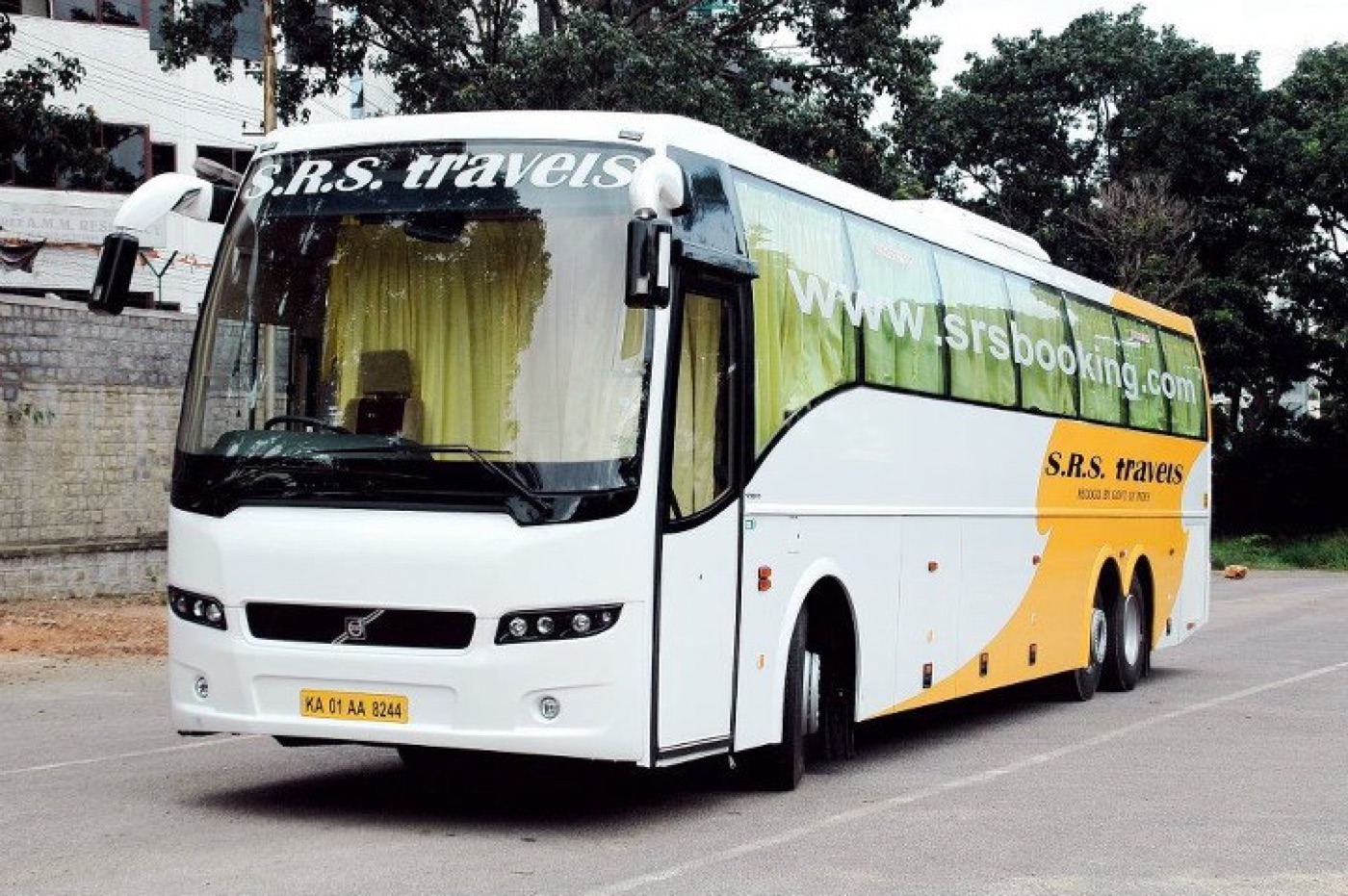 SRS Travels Volvo multi-axle AC coach